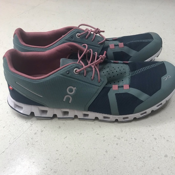 on cloud poshmark